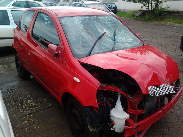 Used Car Parts Toyota YARIS 2004 1.3 Mechanical Hatchback 2/3 d. Red 2013-5-31